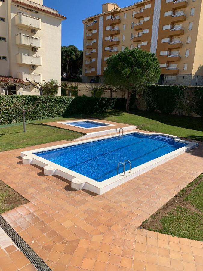 Cosy Apartment In L Escala, 7 Mins Walk To The Closest Beach, Riells L' Escala 外观 照片